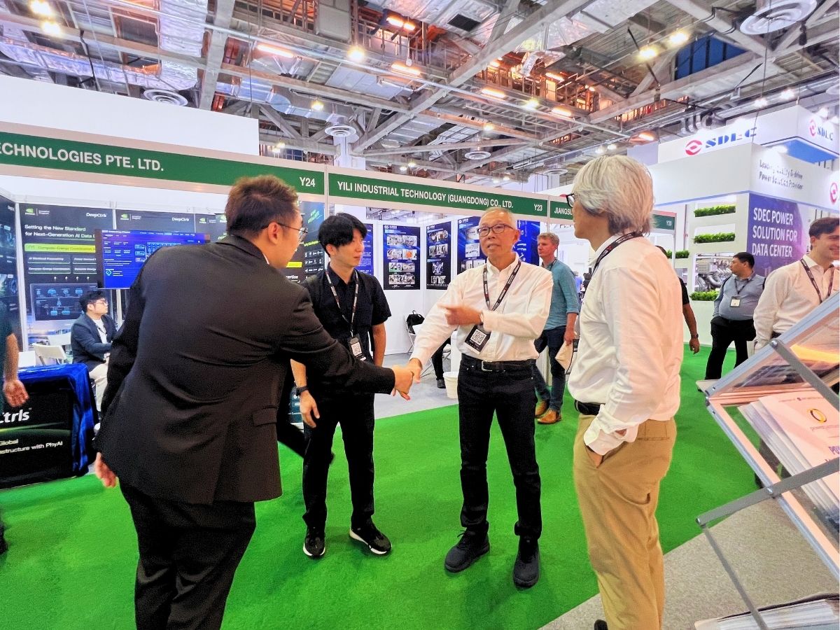 Industry professionals networking during Data Centre World Asia 2026 in Singapore